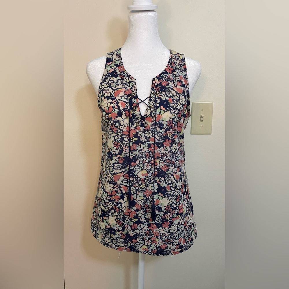 Sanctuary Clothing Women’s Sleeveless V Neck Tank Top Blouse Floral Sz Small.